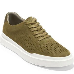 “Grand Pro Rally” Sneaker